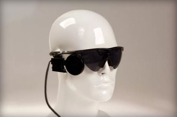 اولین دریافت کننده ایمپلنت چشمی