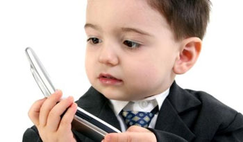 سن مناسب خرید گوشی برای کودک