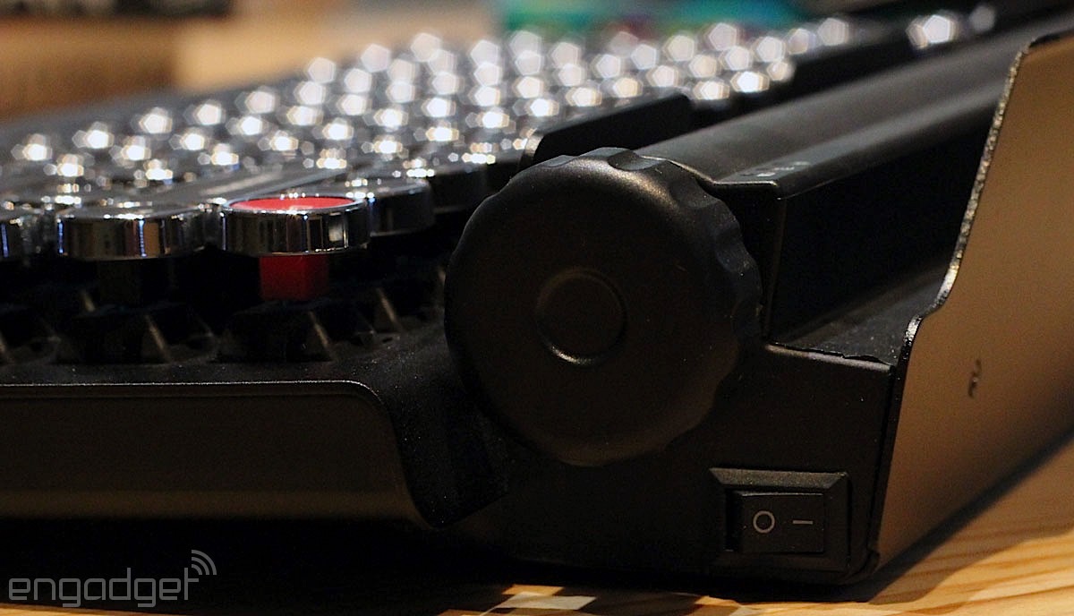 کیبورد Qwerkywriter طرح قدیمی iPad