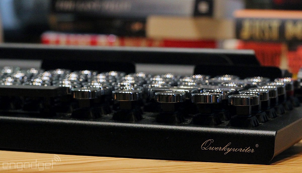 کیبورد Qwerkywriter طرح قدیمی iPad 4