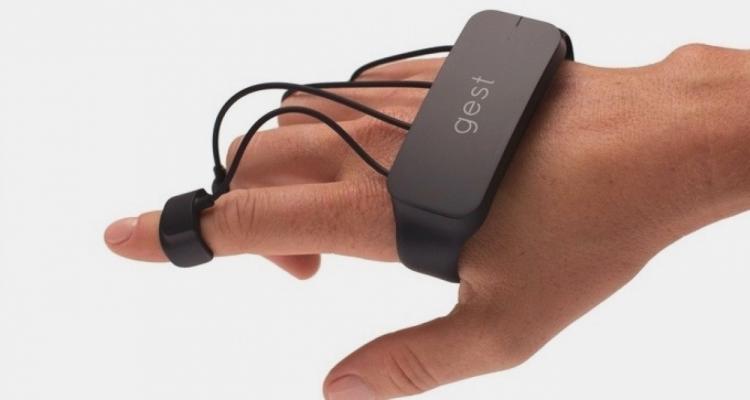 دستکش جایگزین ماوس و صفحهکلید