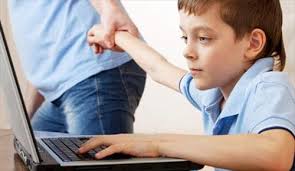 نظارت والدین بر کودکان در فضای مجازی