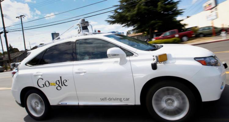 تصادف خودروی بدون راننده گوگل