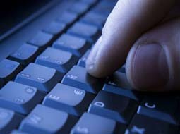 بی اعتمادی آمریکایی ها به فضای مجازی