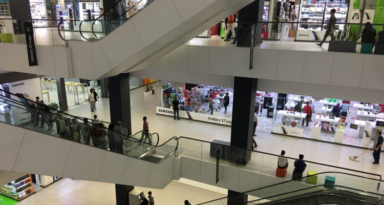 جمع آوری آیفون از بازار ایران