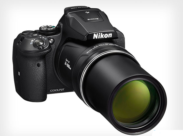 زوم خیره کننده تا کره ماه