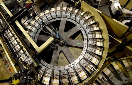 ساخت اسکناس های ضد جعل