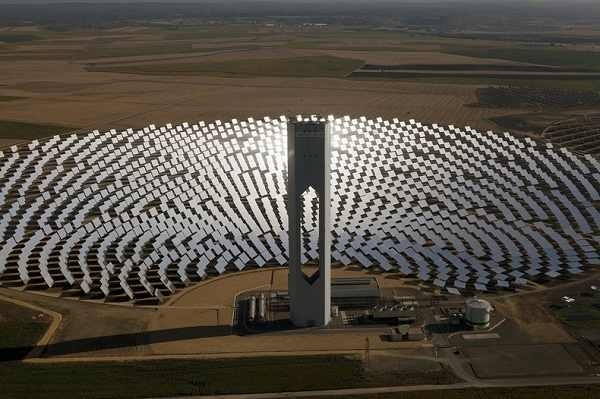 مشکل نیروگاه خورشیدی کالیفرنیا
