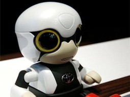 ربات ده سانتی Kirobo Mini