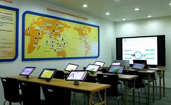 مدارس اینترنتی خورشیدی سامسونگ2